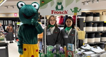 EUROMARKET в Dostyk Plaza: знакомство с веселым лягушонком Frosch
